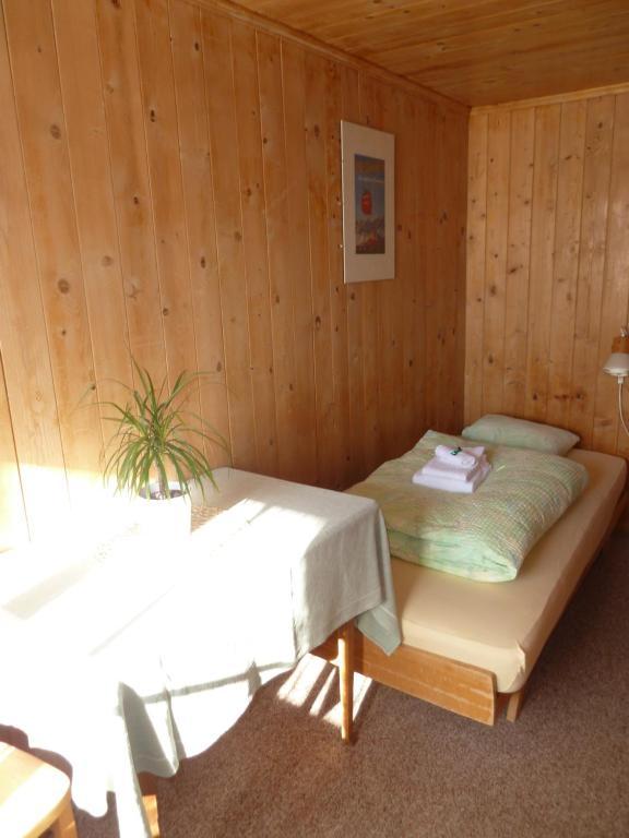 Gasthof Derby Hotel Zweisimmen Ruang foto